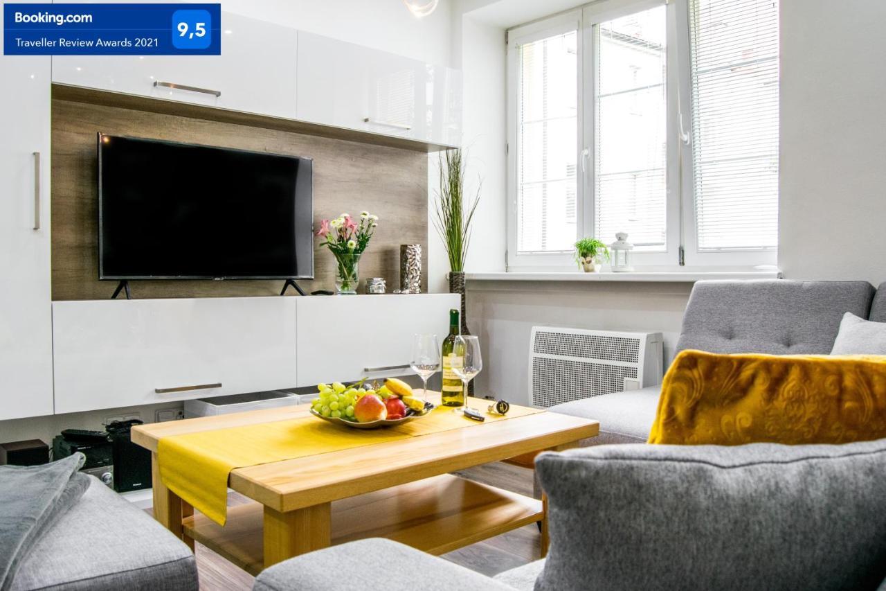 Apartment In Downtown Olomouc Bagian luar foto